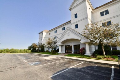 14 Mountain Laurels Dr unit U101, Nashua, NH 03062 - photo 2