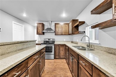 3703 S Montevideo Ave, Edinburg, TX 78539 - photo 3