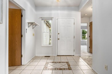 027_b_S - 3117 Hines Rd - 009