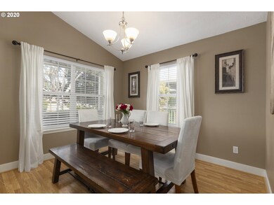 856 SW 12th St, Troutdale, OR 97060 - photo 6