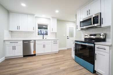 642 Bradley St, East Haven, CT 06512 - photo 6