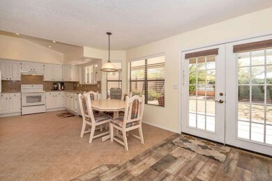 15217 S 28th St Phoenix AZ-large-008-14-