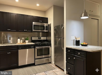 114 N 3rd St unit 2, Philadelphia, PA 19106 - photo 3