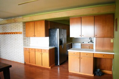 3143 S Stephen Dr, Columbus, OH 43204 - photo 3