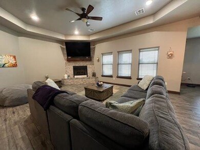 12202 Honey Badger Ln, Elgin, OK 73538 - photo 2