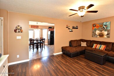 220 Holly Marie Dr, Mount Washington, KY 40047 - photo 5