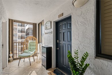 9415 Gulf Shore Dr unit 501, Naples, FL 34108 - photo 6