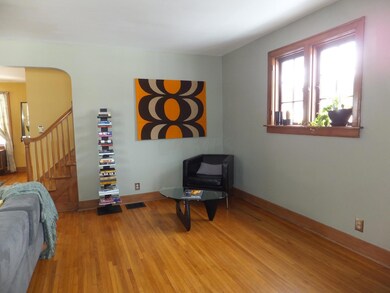 949 Grandon Ave, Columbus, OH 43209 - photo 7