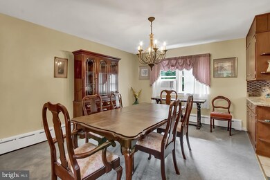 518 Elm Ave, Reading, PA 19605 - photo 4