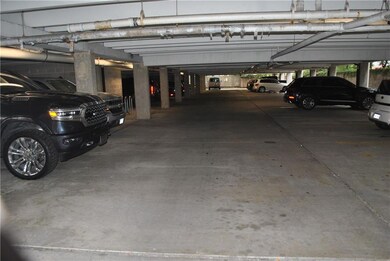 Coliseum Place Apartments unit 217, New Orleans, LA 70130 - photo 3