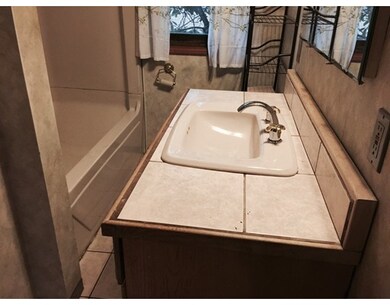 69 West St, Ludlow, MA 01056 - photo 6