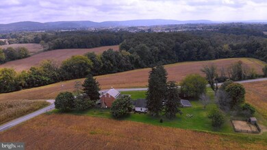 1104 Rickenbach Rd, Reading, PA 19605 - photo 3