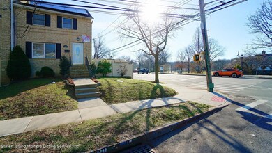 148 Cheshire Place, Staten Island, NY 10301 - photo 2