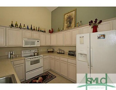 Kitchen. A spacious kitchen to cook up a feast!
