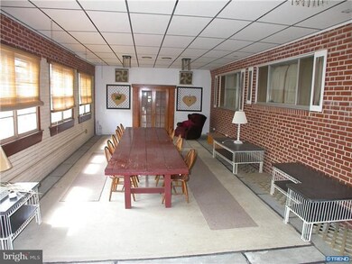 802 W 13th St, New Castle, DE 19720 - photo 4