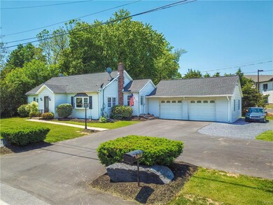 5781 Cetronia Rd, Allentown, PA 18106 - photo 3