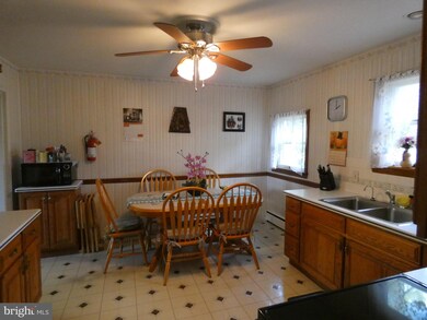 1408 N Wales Rd, North Wales, PA 19454 - photo 6