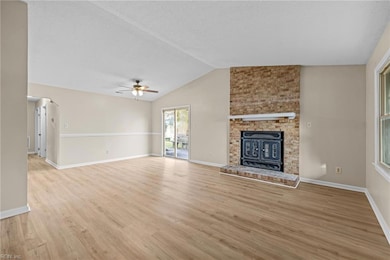 3812 Hazel Ct, Virginia Beach, VA 23456 - photo 3