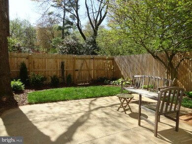 3516 Hamlet Place, Chevy Chase, MD 20815 - photo 5