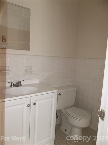 4227 Walker Rd unit 7, Charlotte, NC 28211 - photo 4