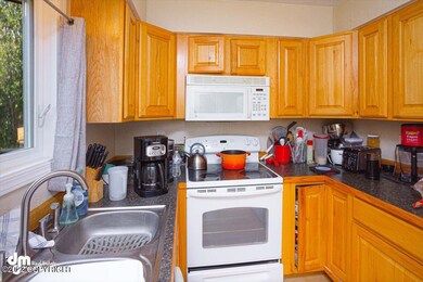 17-Kitchen IMG_2328JWK