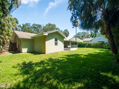 650 Bougainvillea Ln, Vero Beach, FL 32963 - photo 3