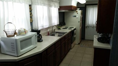 32 Harrison St, Homer City, PA 15748 - photo 7