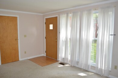 5562 Rockwood Ct, Columbus, OH 43229 - photo 2