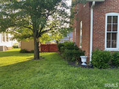 721 5th St, Covington, IN 47932 - photo 2