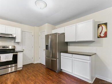 11512 Brandenburg Dr, Midlothian, VA 23112 - photo 6