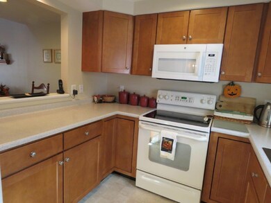 6 Oxford Ct unit 51, Kennebunk, ME 04043 - photo 7