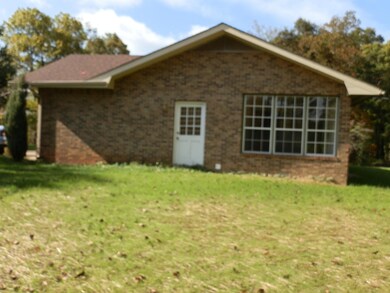 102 Dennis Rd, Dunlap, TN 37327 - photo 2
