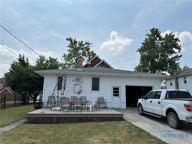 Deck & 1 car garage