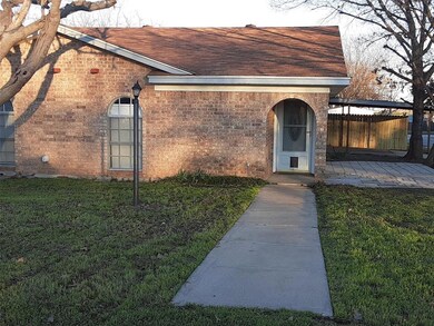 700 Bridle Ave, Fort Worth, TX 76108 - photo 2