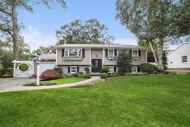 11 Cahir Ct, Warwick, RI 02889 - photo 4