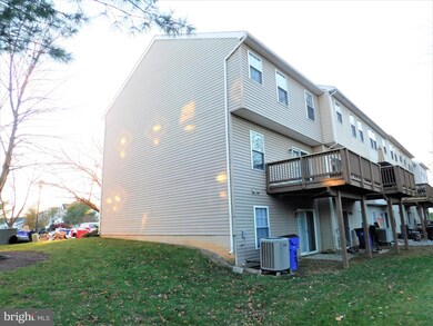 5798 Rock Spray Ct, Frederick, MD 21703 - photo 3