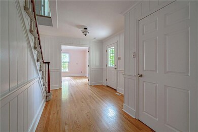 4910 Bridlepath Dr, Macungie, PA 18062 - photo 5