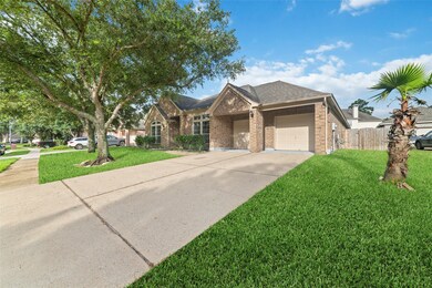 16019 Maplewick Dr, Tomball, TX 77377 - photo 2