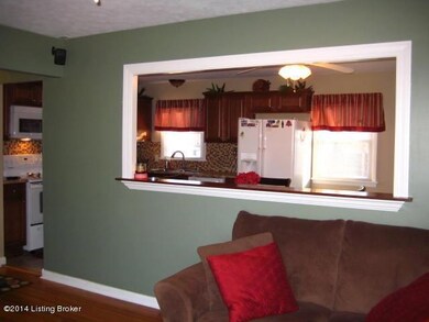 9412 Plumwood Rd, Louisville, KY 40291 - photo 3