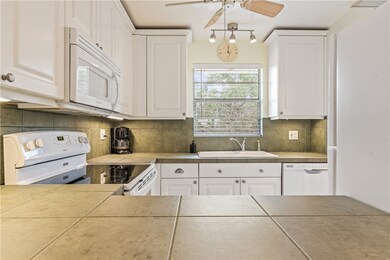 275 Date Palm Rd unit 403, Vero Beach, FL 32963 - photo 7