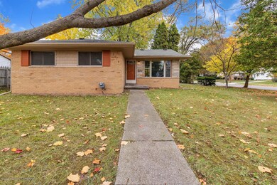 03-3118 Risedale Ave-WindowStill-Re