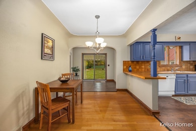 2818 Edgewood Ave NE, Grand Rapids, MI 49505 - photo 7