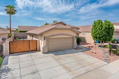 2139 W Wahalla Ln - MLS-4