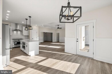 111 Huntington Hills Ln, Fredericksburg, VA 22401 - photo 7