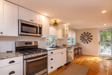 181 Circuit Ave, Oak Bluffs, MA 02557 - photo 5