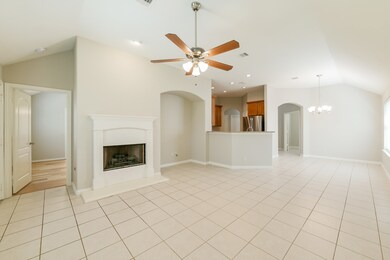3011 Lockeridge Village Dr, Spring, TX 77386 - photo 4