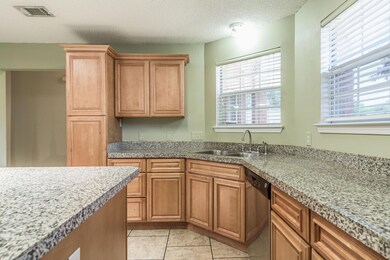 2707 Woodbury Ct-Navarre-013
