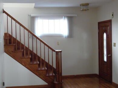 387 Osceola Ave, Kingston, PA 18704 - photo 2