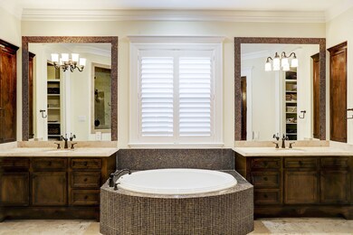 1418 Columbia St, Houston, TX 77008 - photo 5