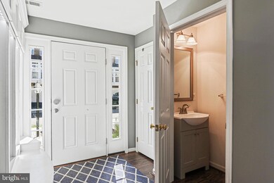 25427 Elm Terrace, Aldie, VA 20105 - photo 3